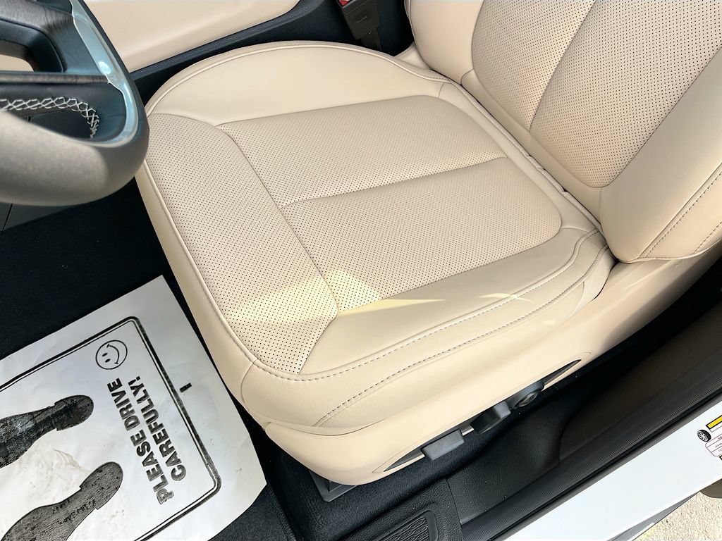 New 2026 Jeep Grand Cherokee L Limited w/ Luxury Tech Group II AWD/4WD image 19