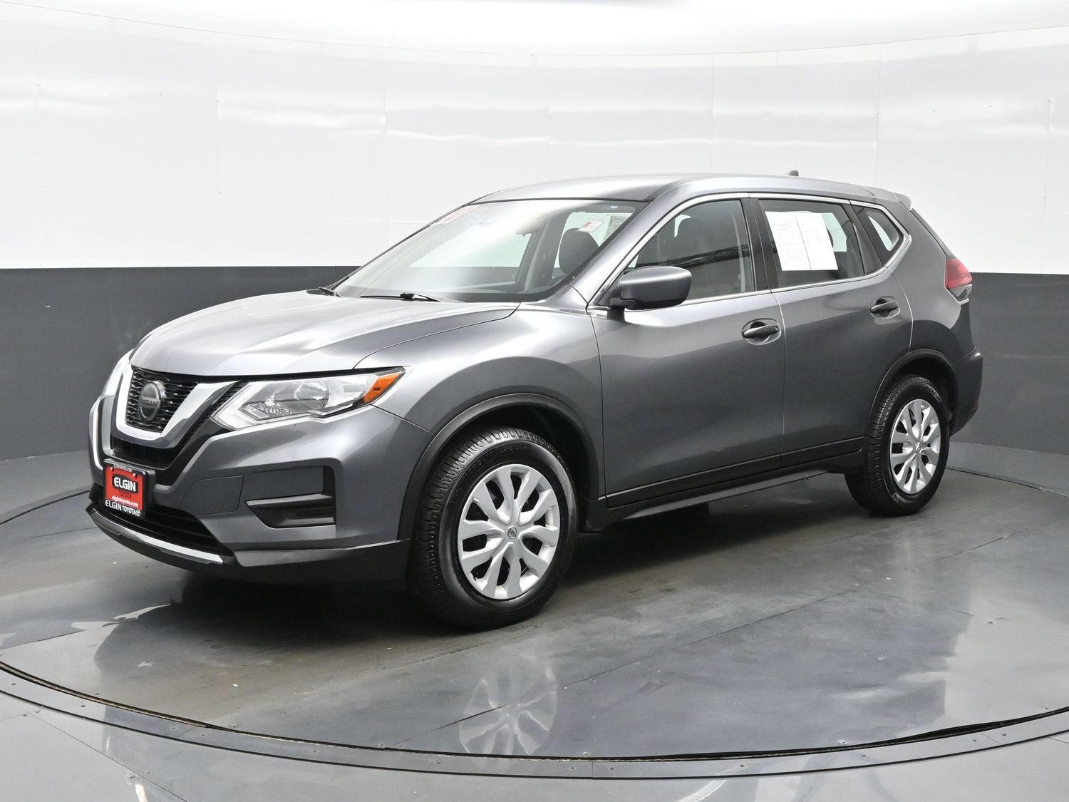 Used 2020 Nissan Rogue S FWD image 2