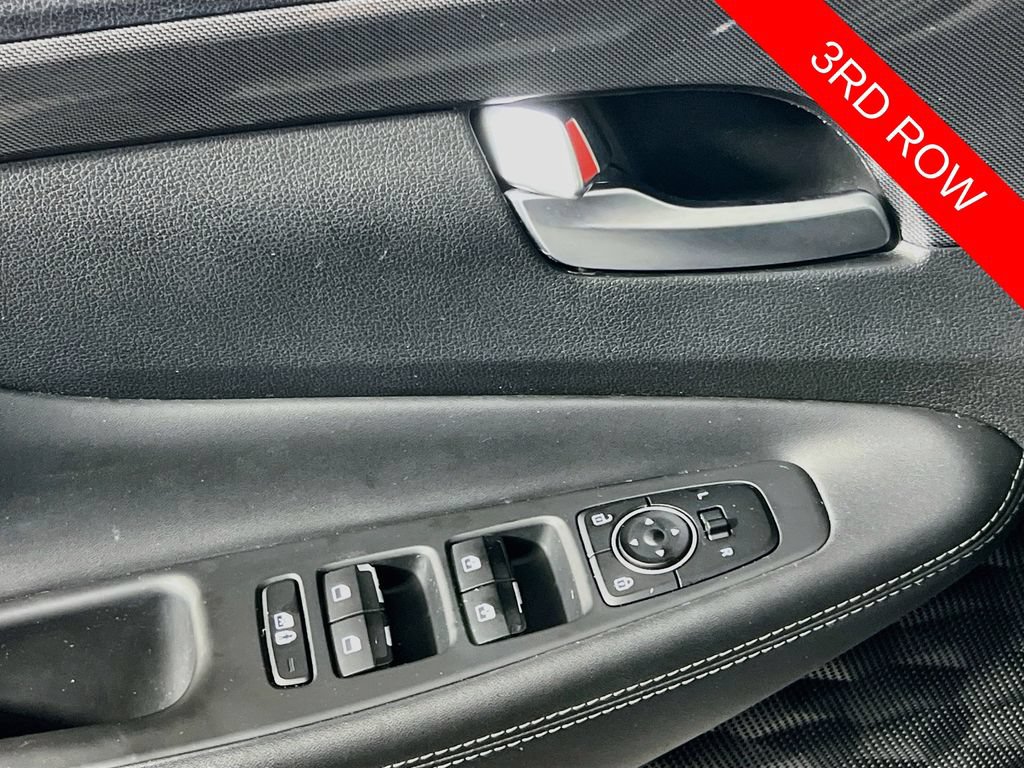 Used 2022 Hyundai Santa Fe SEL w/ Convenience + Premium Package AWD/4WD image 18
