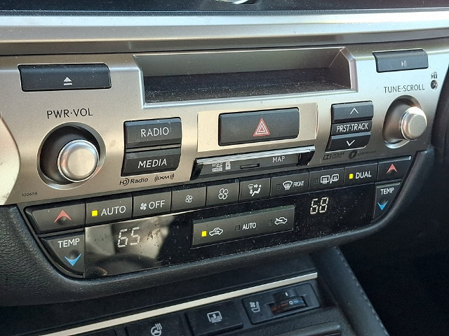 Used 2017 Lexus ES 350 w/ Luxury Package FWD image 16