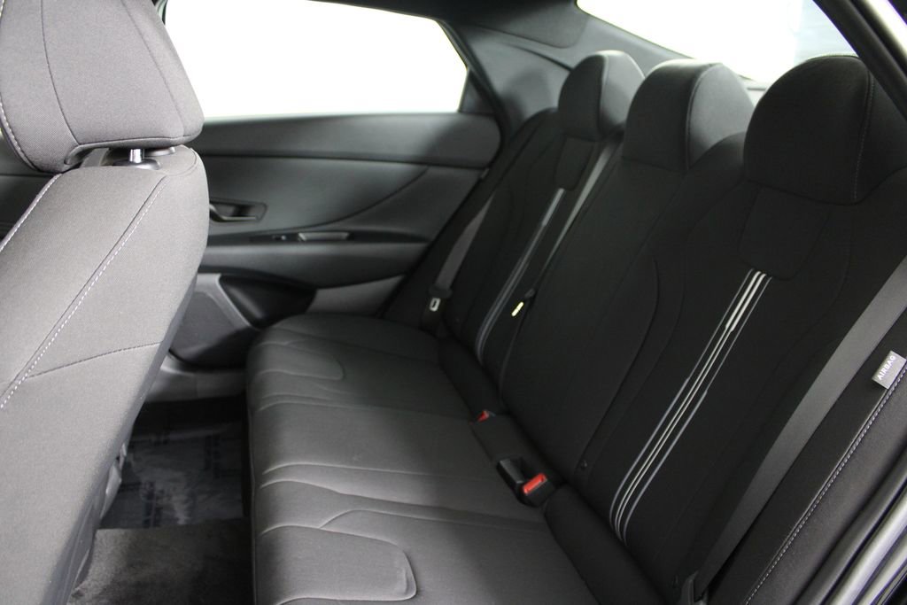 Certified 2026 Hyundai Elantra Sport w/ Cargo Package FWD image 21