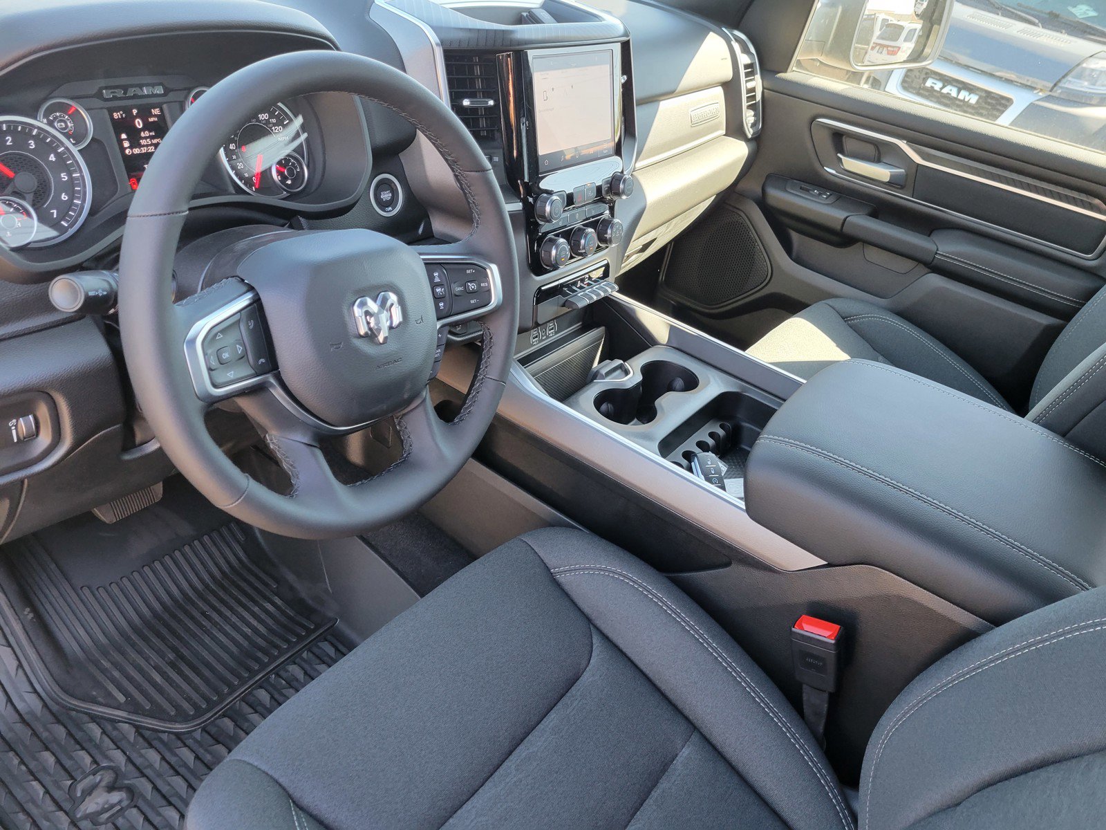 New 2025 RAM 1500 Big Horn AWD/4WD image 13