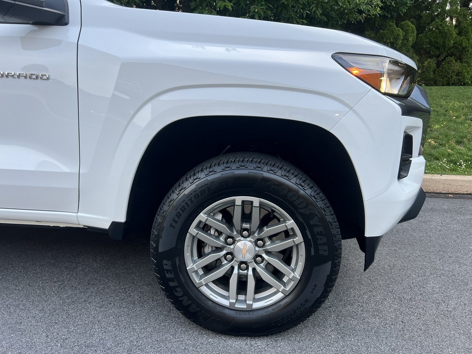 Used 2025 Chevrolet Colorado LT w/ Advanced Trailering Package RWD image 67