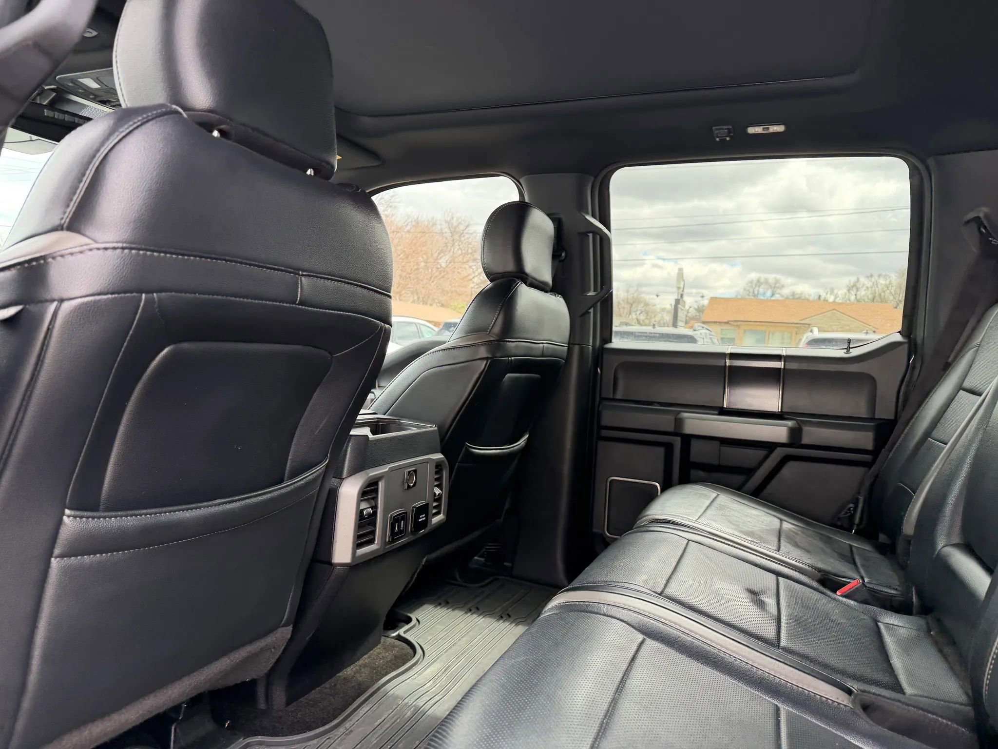Used 2018 Ford F150 Raptor w/ Equipment Group 802A Luxury image 24