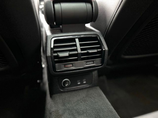 Used 2025 Audi Q3 2.0T Premium Plus image 21