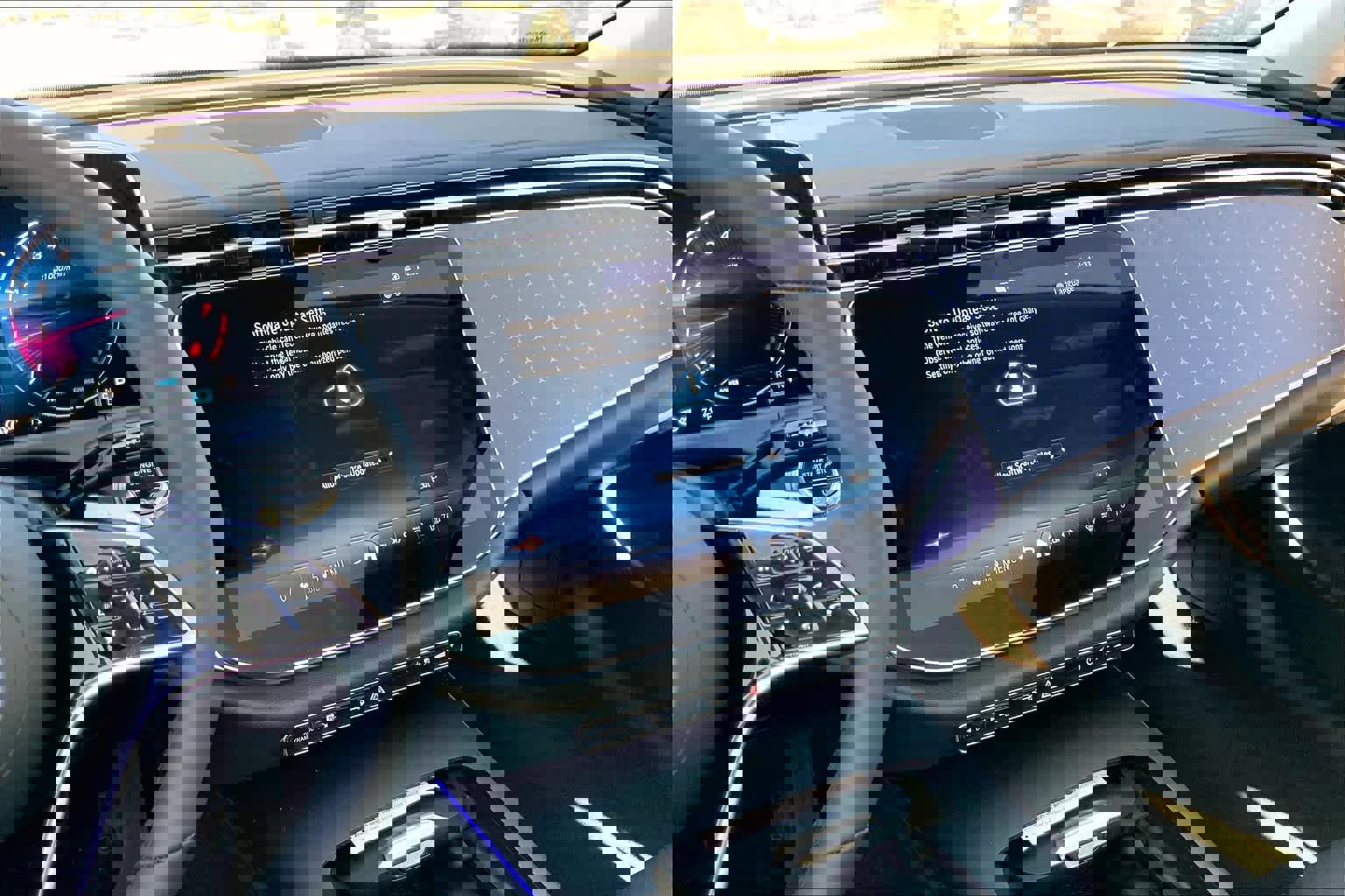 Used 2025 Mercedes-Benz E 350 4MATIC Sedan image 8