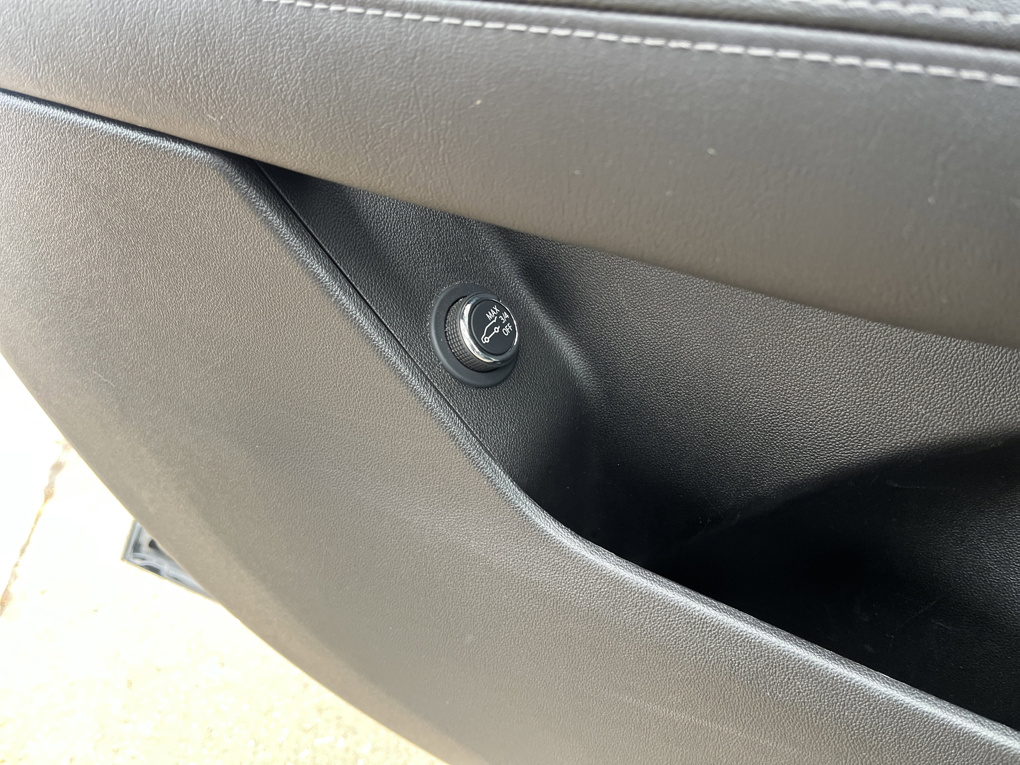 Used 2025 Cadillac XT5 Premium Luxury image 12