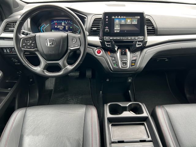 Used 2024 Honda Odyssey Sport image 2