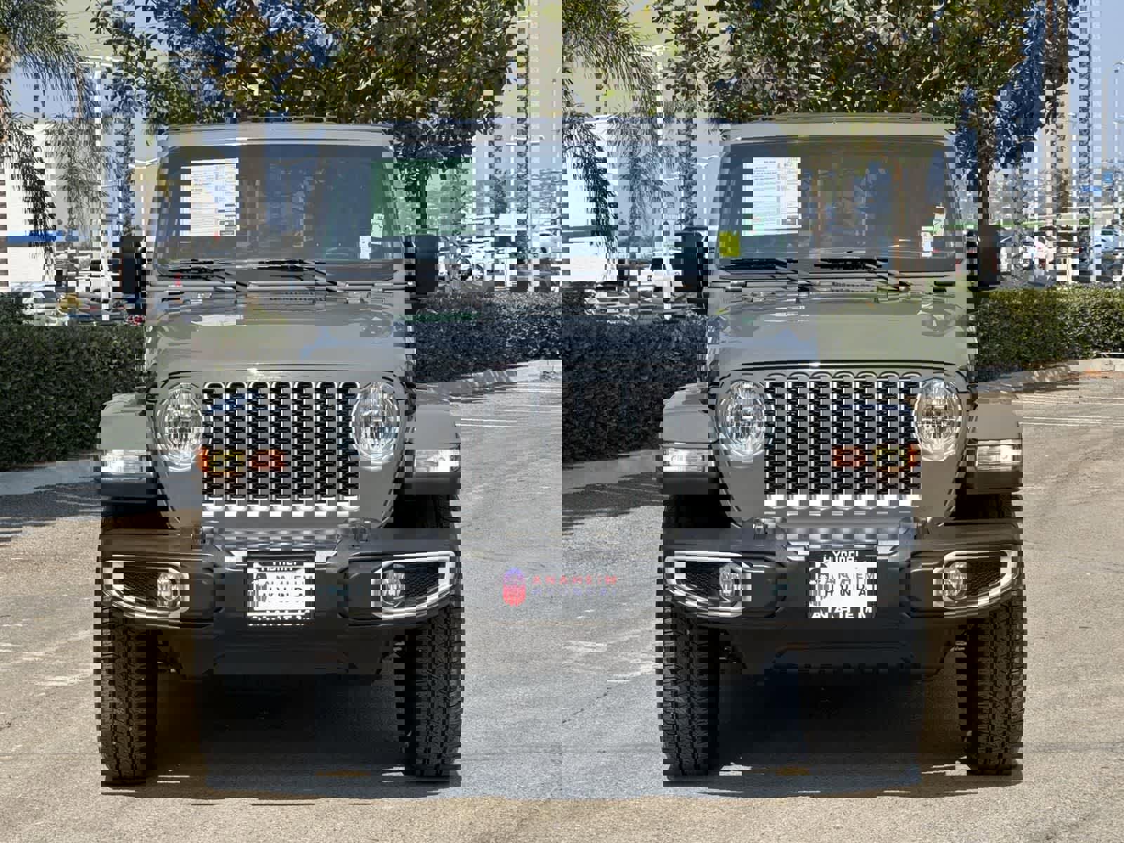Used 2022 Jeep Wrangler Unlimited Sahara image 2