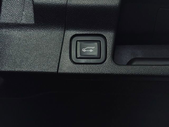 Used 2023 GMC Acadia SLE w/ Driver Convenience Package image 12