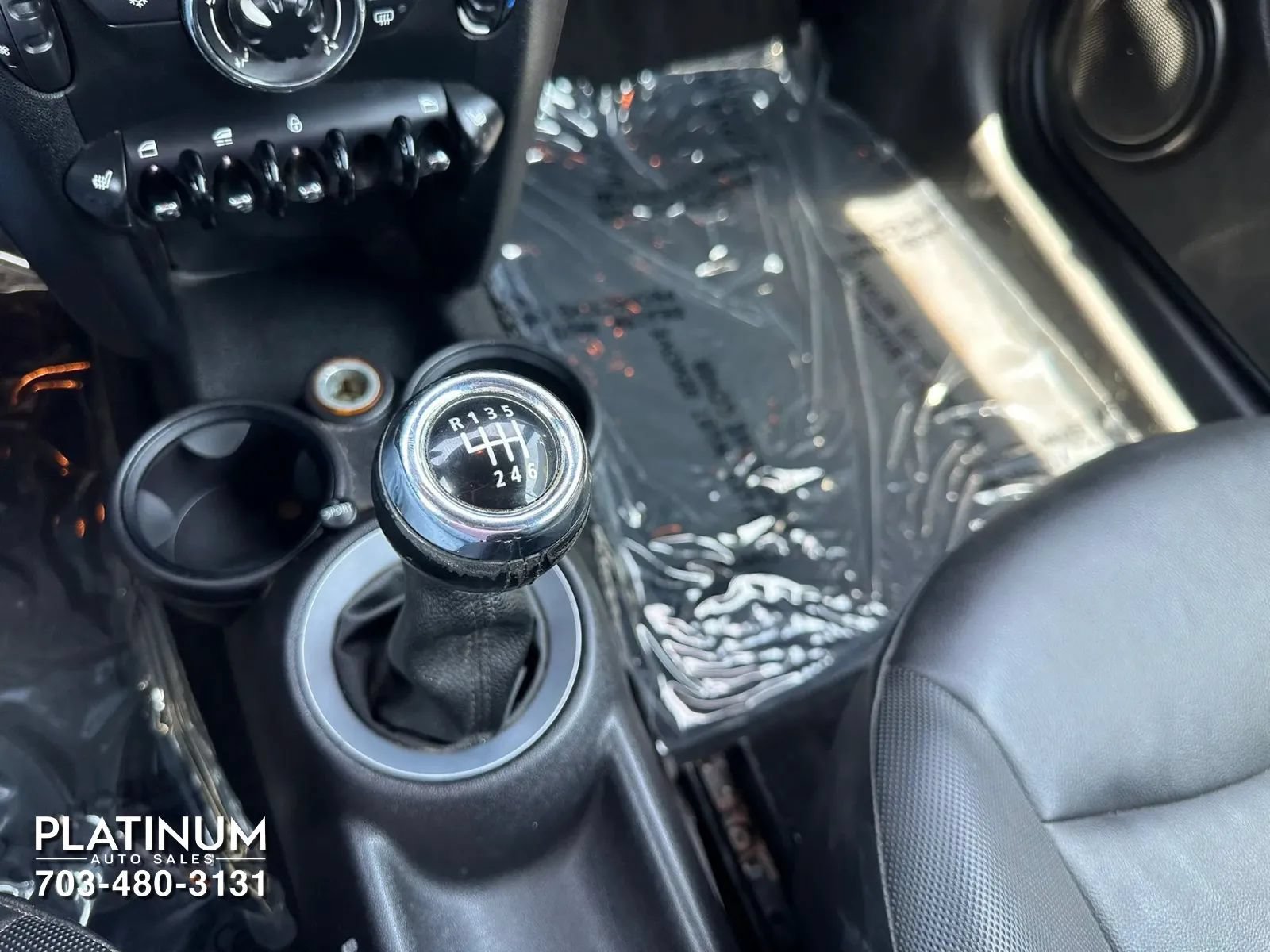 Used 2011 MINI Cooper Convertible FWD image 10