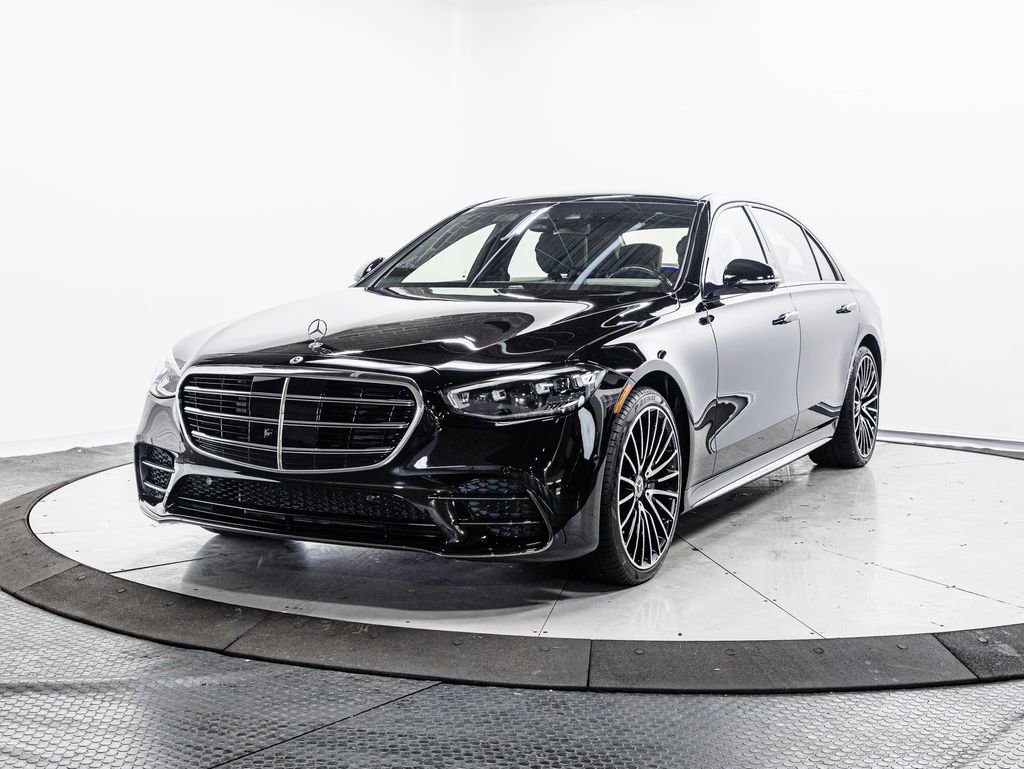 Used 2023 Mercedes-Benz S 580 4MATIC Sedan image 3
