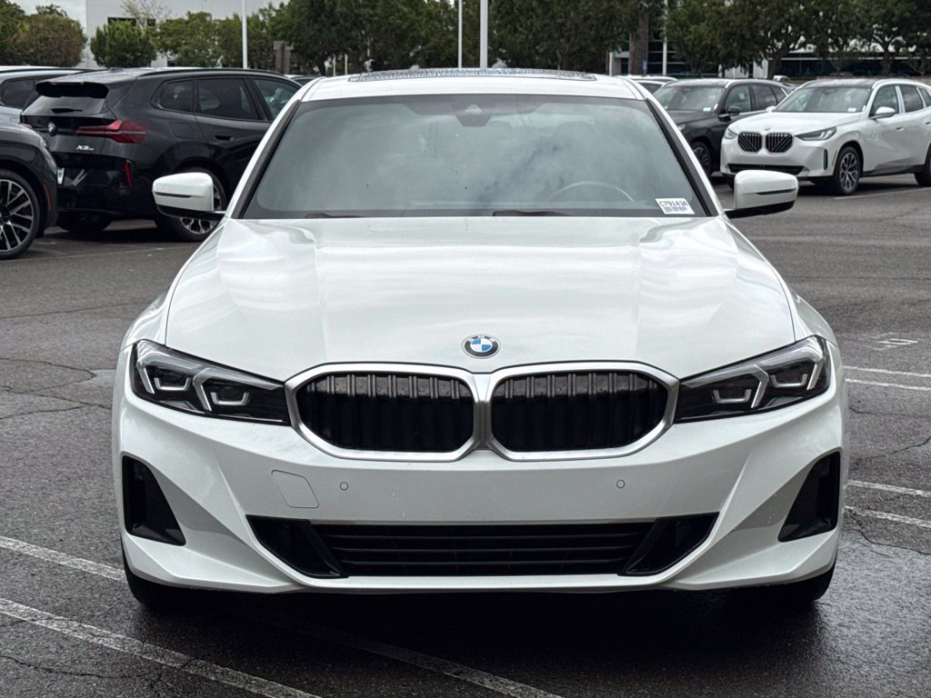 Used 2024 BMW 330i Sedan w/ Convenience Package RWD image 4