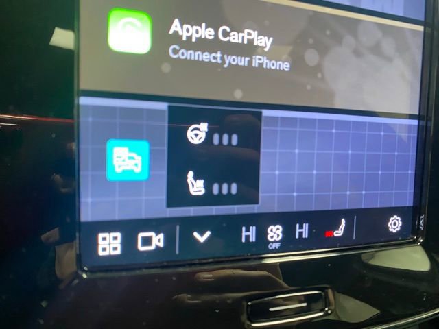 Certified 2023 Volvo C40 P8 Recharge Ultimate w/ Protection Package Premier image 24