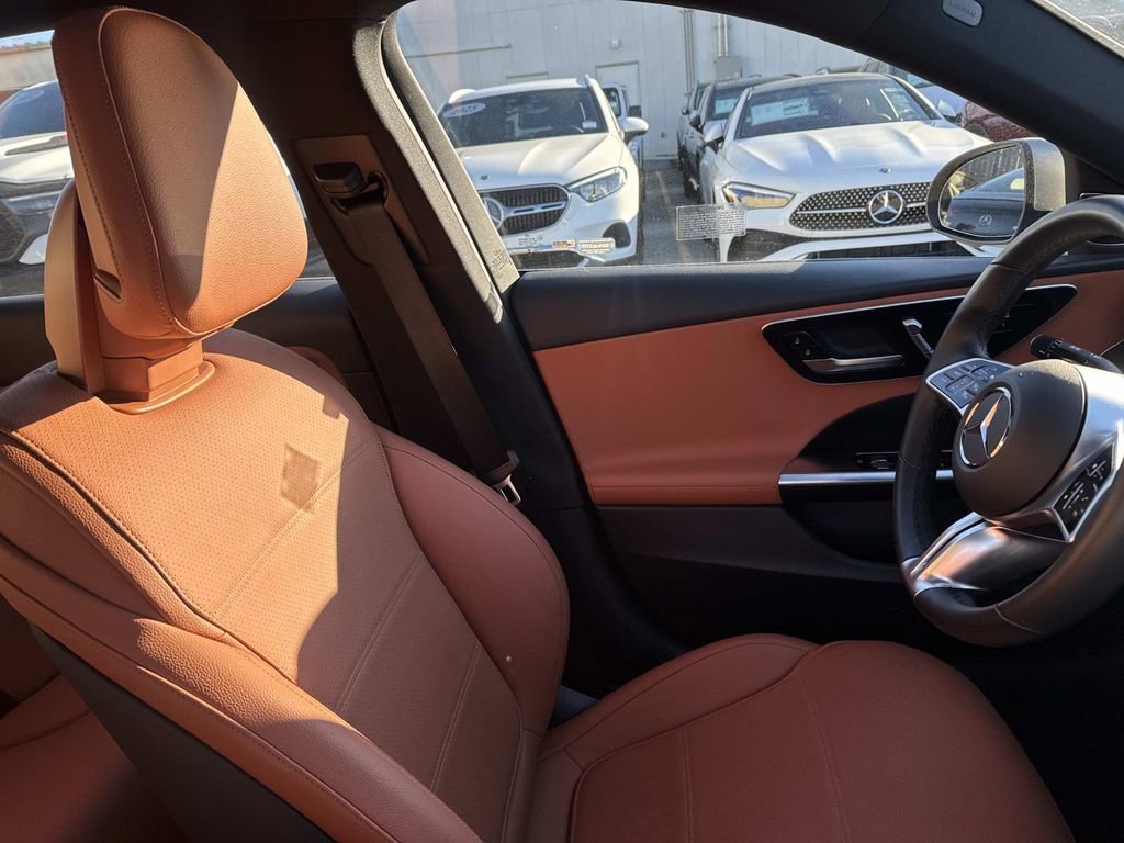 Used 2024 Mercedes-Benz C 300 Sedan image 11