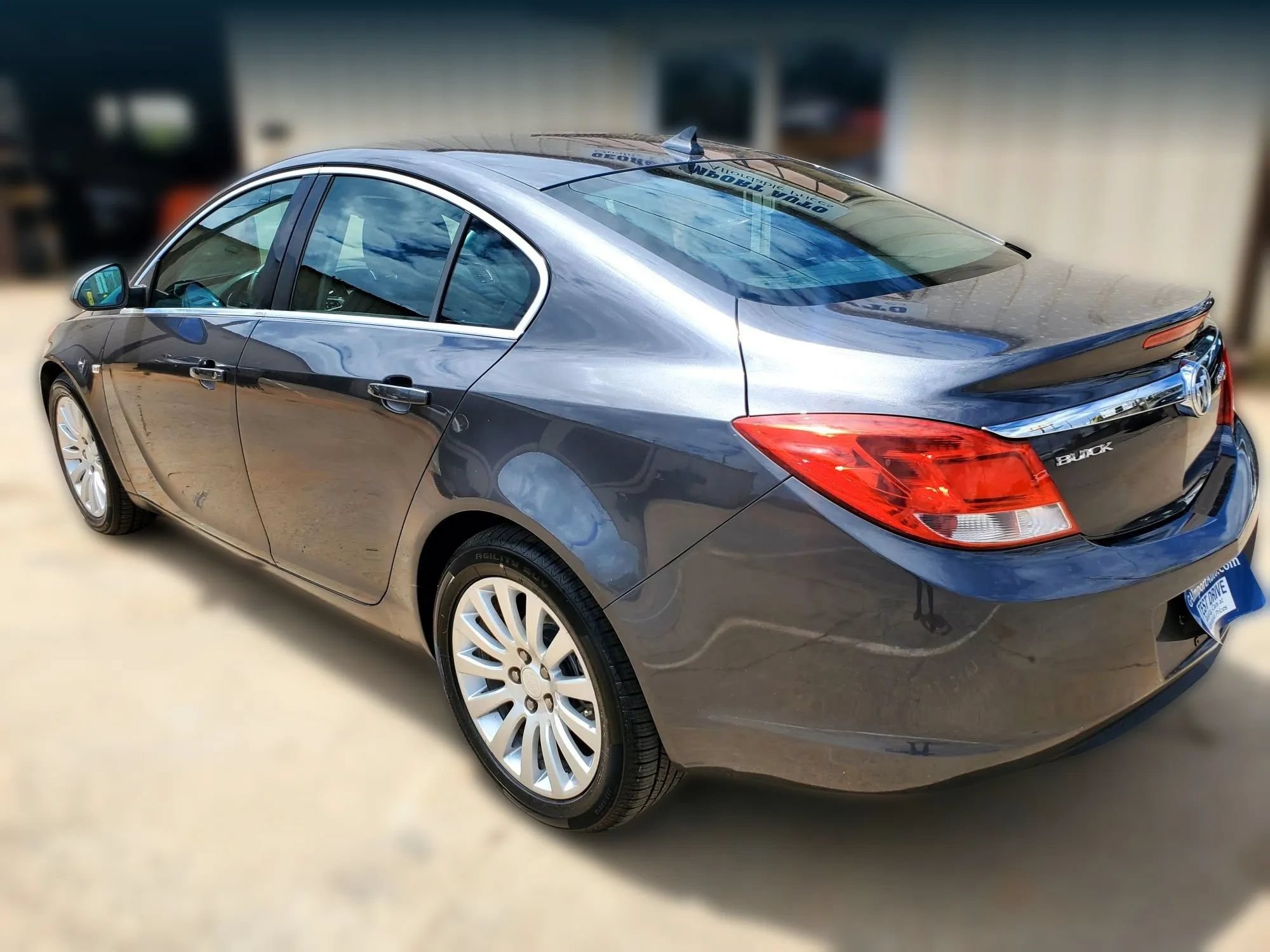 Used 2011 Buick Regal CXL FWD image 8