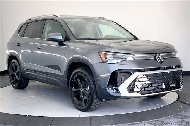New 2026 Volkswagen Taos SEL