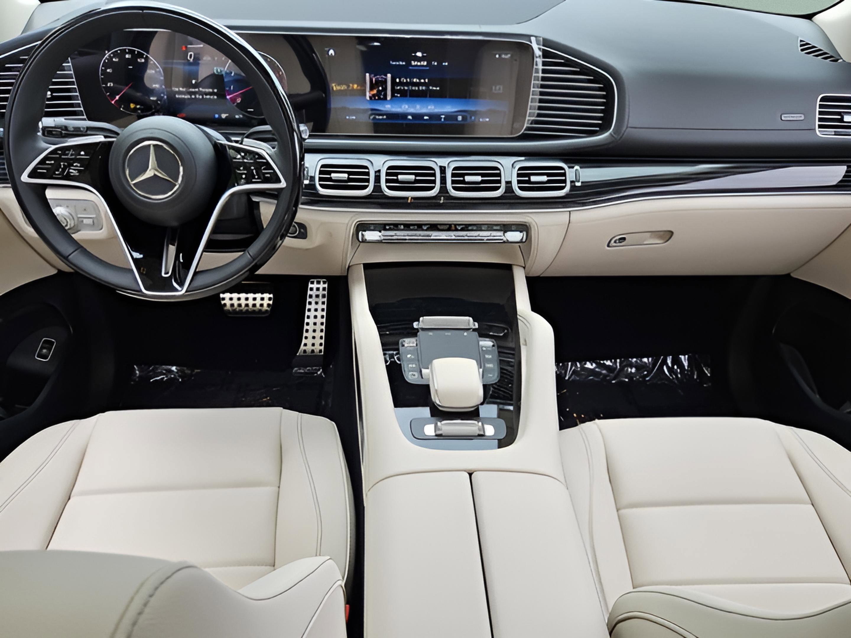 New 2026 Mercedes-Benz GLS 450 4MATIC image 15