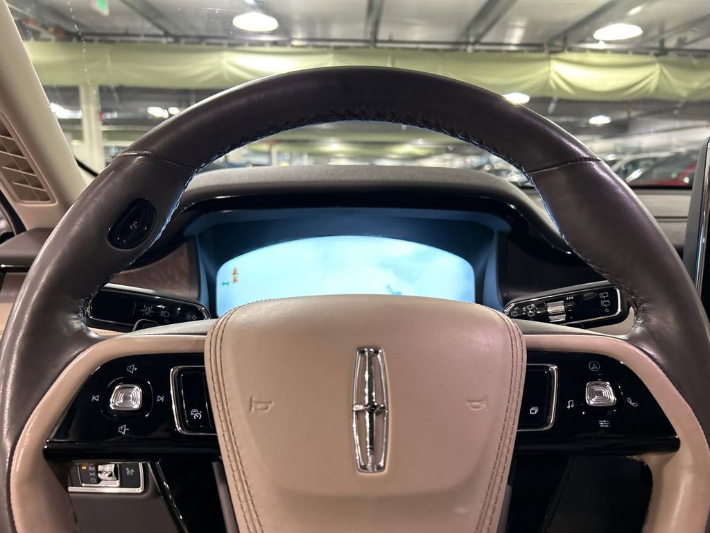 Used 2023 Lincoln Aviator Reserve w/ Jet Package AWD/4WD image 11