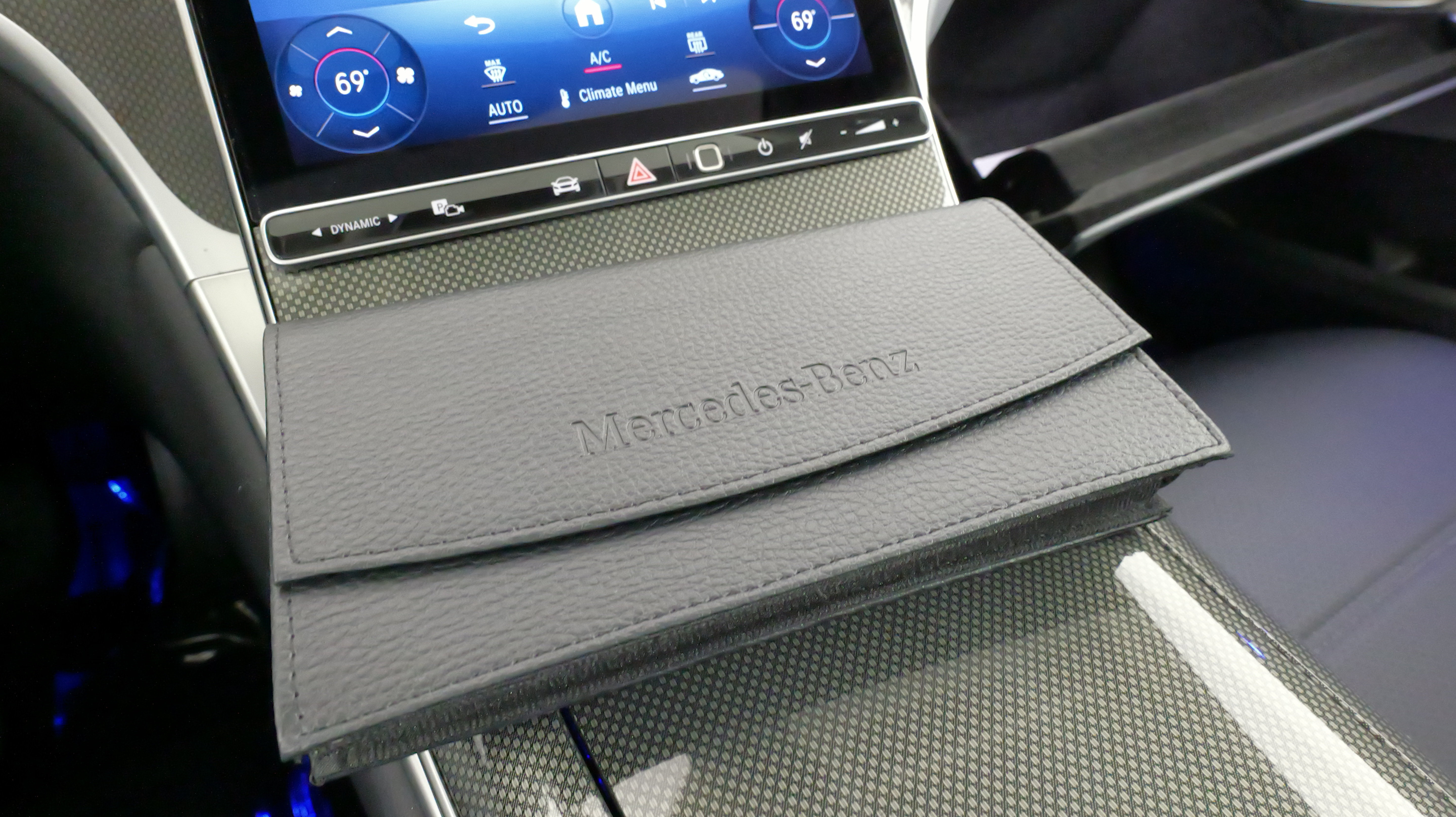 Used 2024 Mercedes-Benz GLC 300 4MATIC image 50