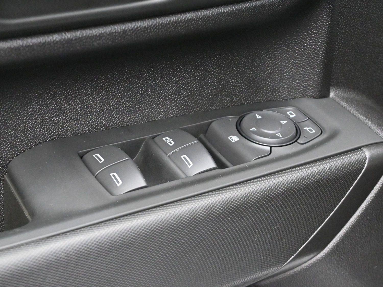 Used 2025 Chevrolet Silverado 2500 W/T w/ WT Convenience Package image 34