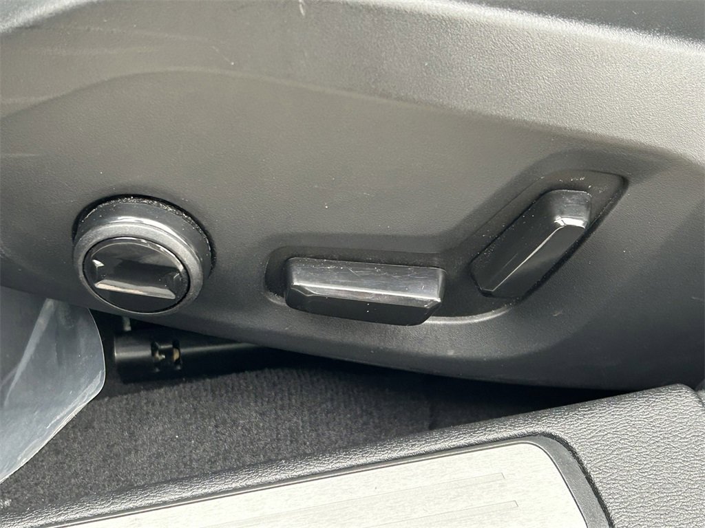 Used 2024 Volvo S60 B5 Core image 26