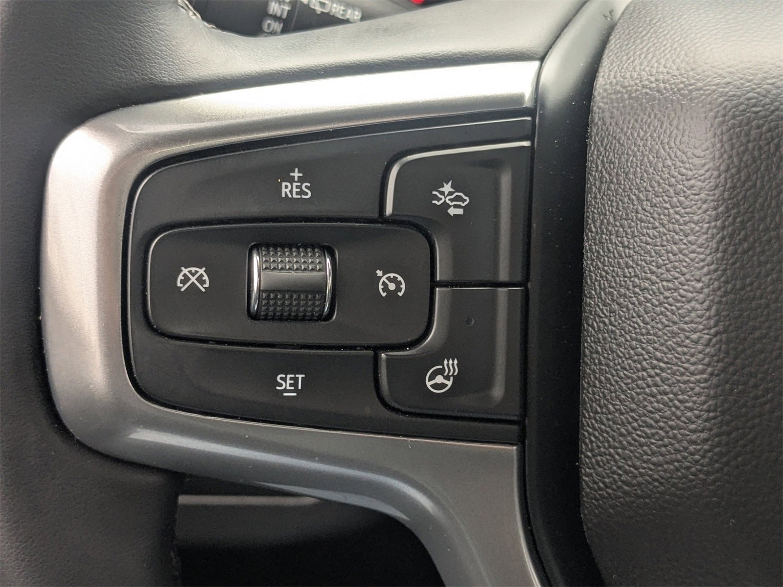 Used 2023 Chevrolet Tahoe Z71 w/ Luxury Package image 28