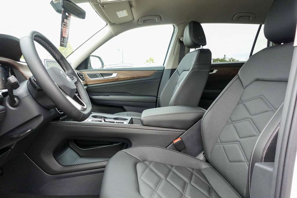 New 2026 Volkswagen Atlas SE image 12