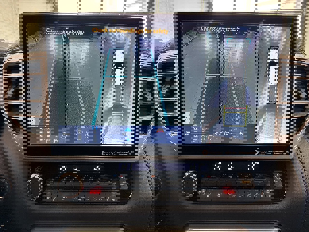 Used 2023 Toyota Tundra Platinum image 30