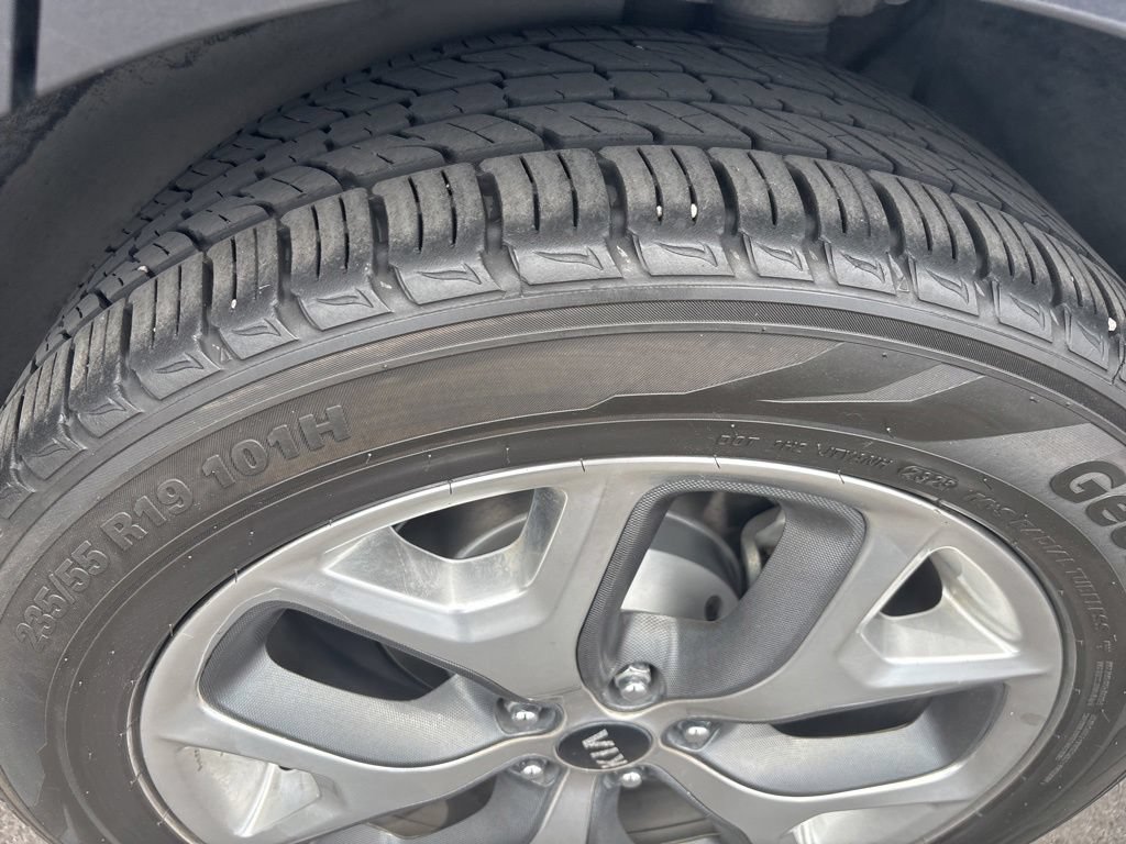 Certified 2019 Kia Sorento SX w/ SX Touring Package AWD/4WD image 17