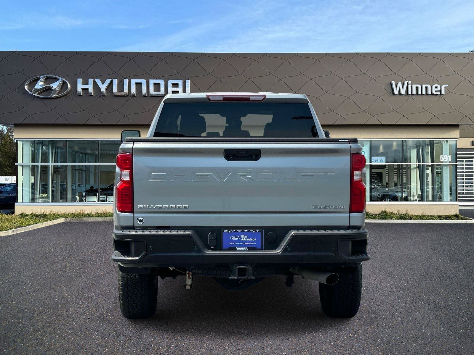 Used 2024 Chevrolet Silverado 2500 Custom w/ Custom Value Package AWD/4WD image 3