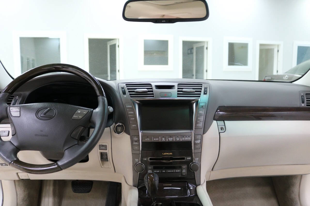 Used 2008 Lexus LS 460 L RWD image 91