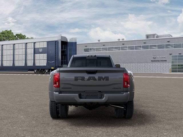 New 2026 RAM 3500 Big Horn AWD/4WD image 5