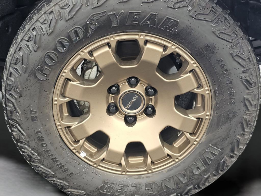 Certified 2024 Toyota Tacoma Trailhunter image 19