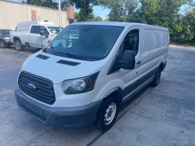 Used 2015 Ford Transit 250 130 Low Roof RWD image 2