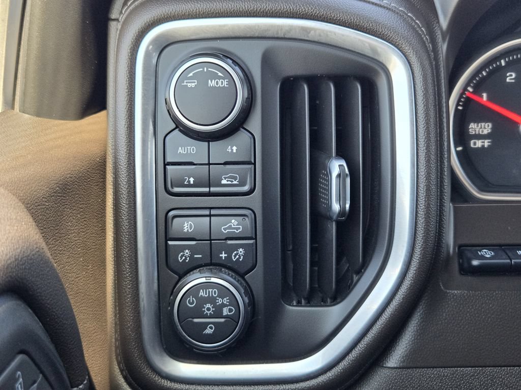 Used 2020 Chevrolet Silverado 1500 LTZ w/ LTZ Premium Package AWD/4WD image 26