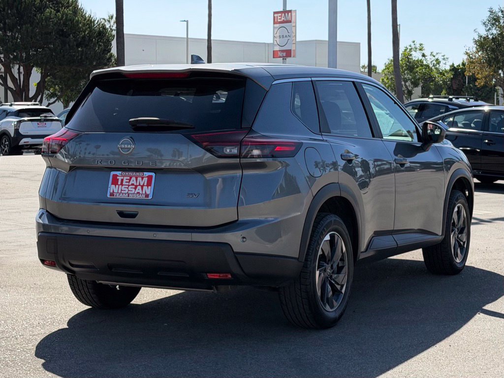 Certified 2024 Nissan Rogue SV FWD image 7