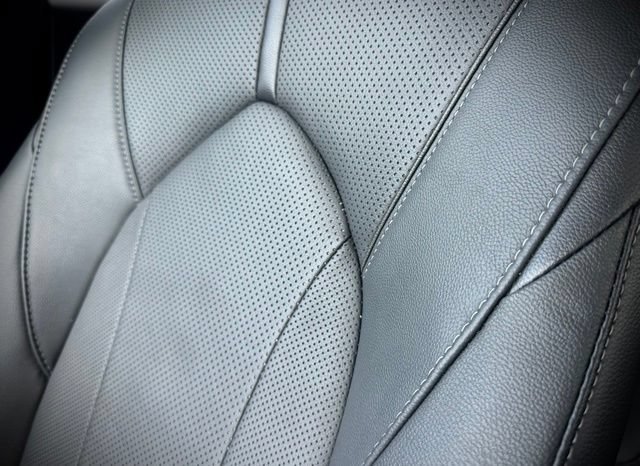 Used 2024 Toyota Grand Highlander AWD Hybrid image 32