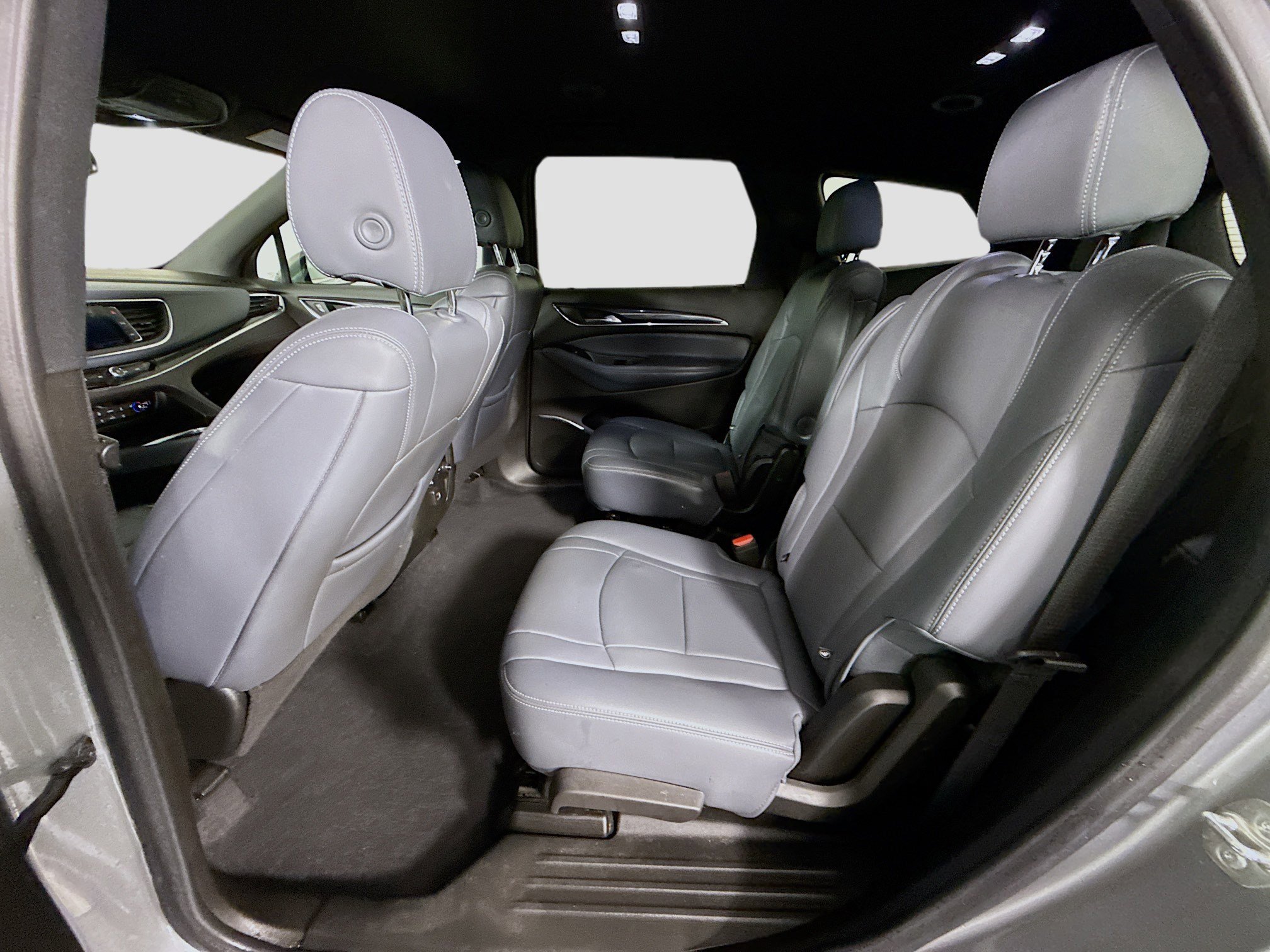 Used 2024 Buick Enclave Essence FWD image 25
