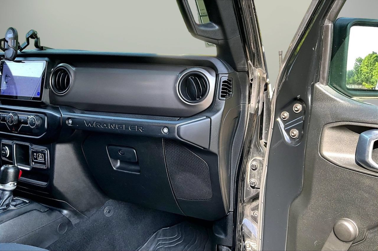 Certified 2020 Jeep Wrangler Unlimited Sport AWD/4WD image 18