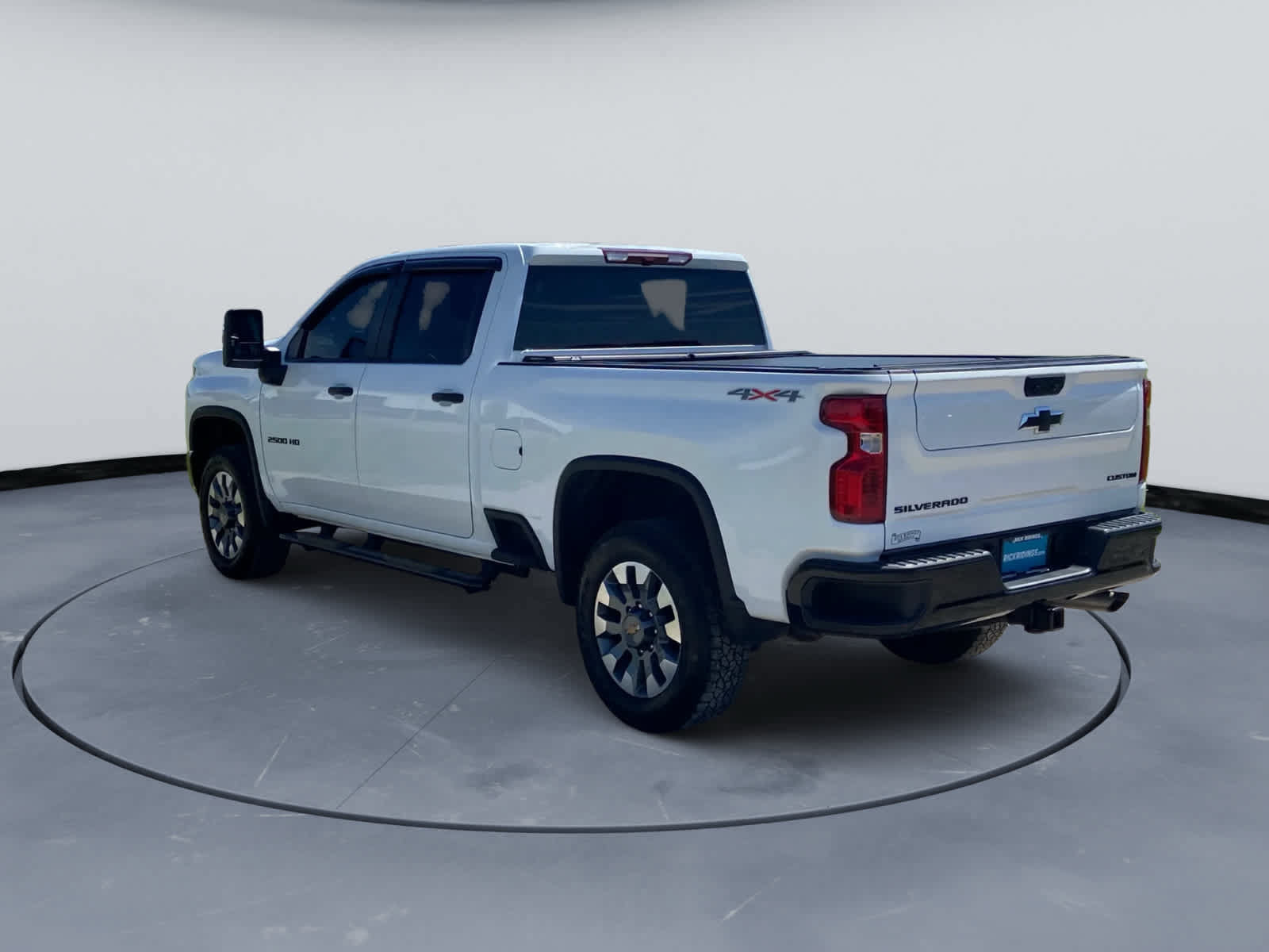 Used 2023 Chevrolet Silverado 2500 Custom w/ Custom Value Package AWD/4WD image 9