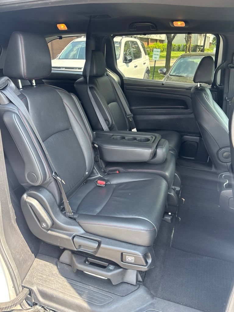 Used 2025 Honda Odyssey Sport-L image 14