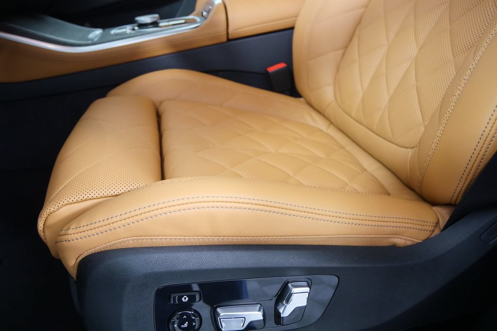 Used 2026 BMW X5 sDrive40i w/ M Sport Package RWD image 10