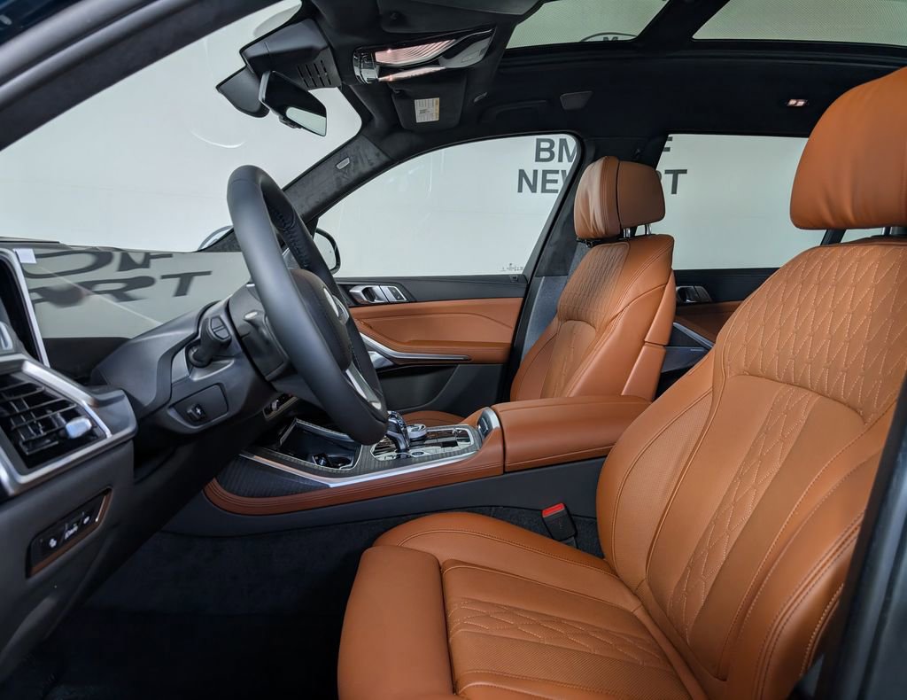 New 2026 BMW ALPINA XB7 AWD/4WD image 2