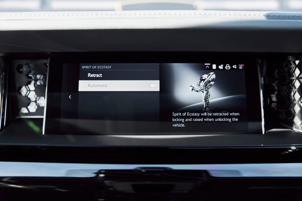 Used 2025 Rolls-Royce Phantom Sedan RWD image 86