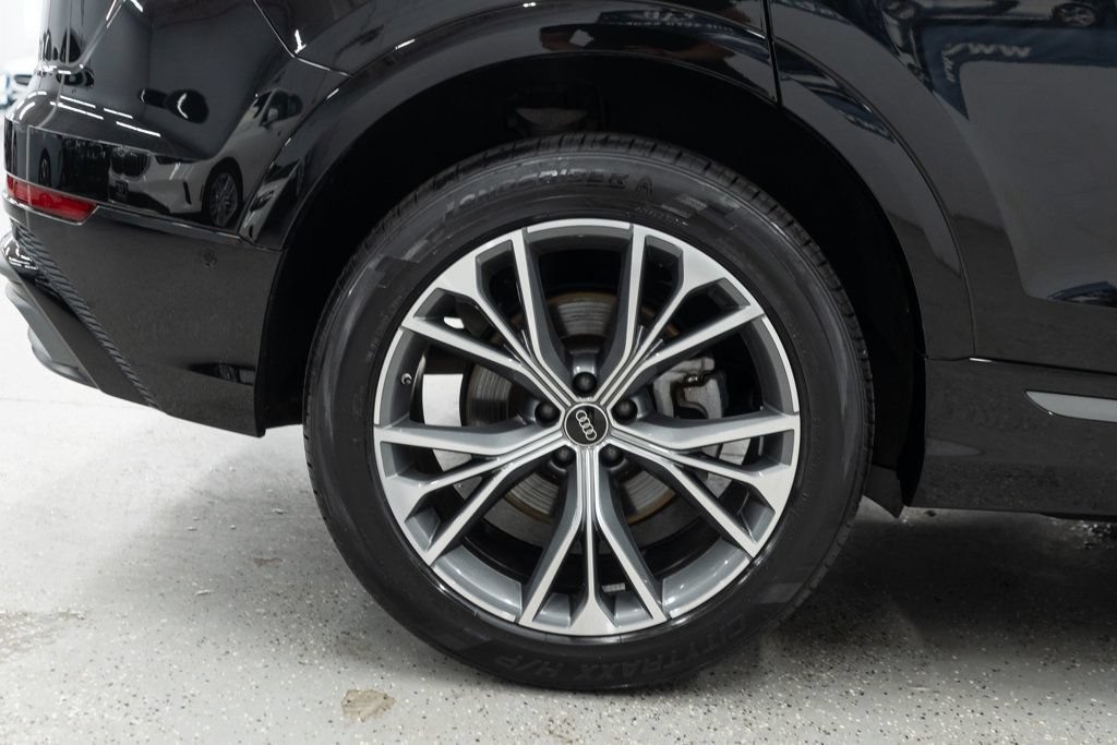 Used 2023 Audi Q8 Premium Plus AWD/4WD image 40