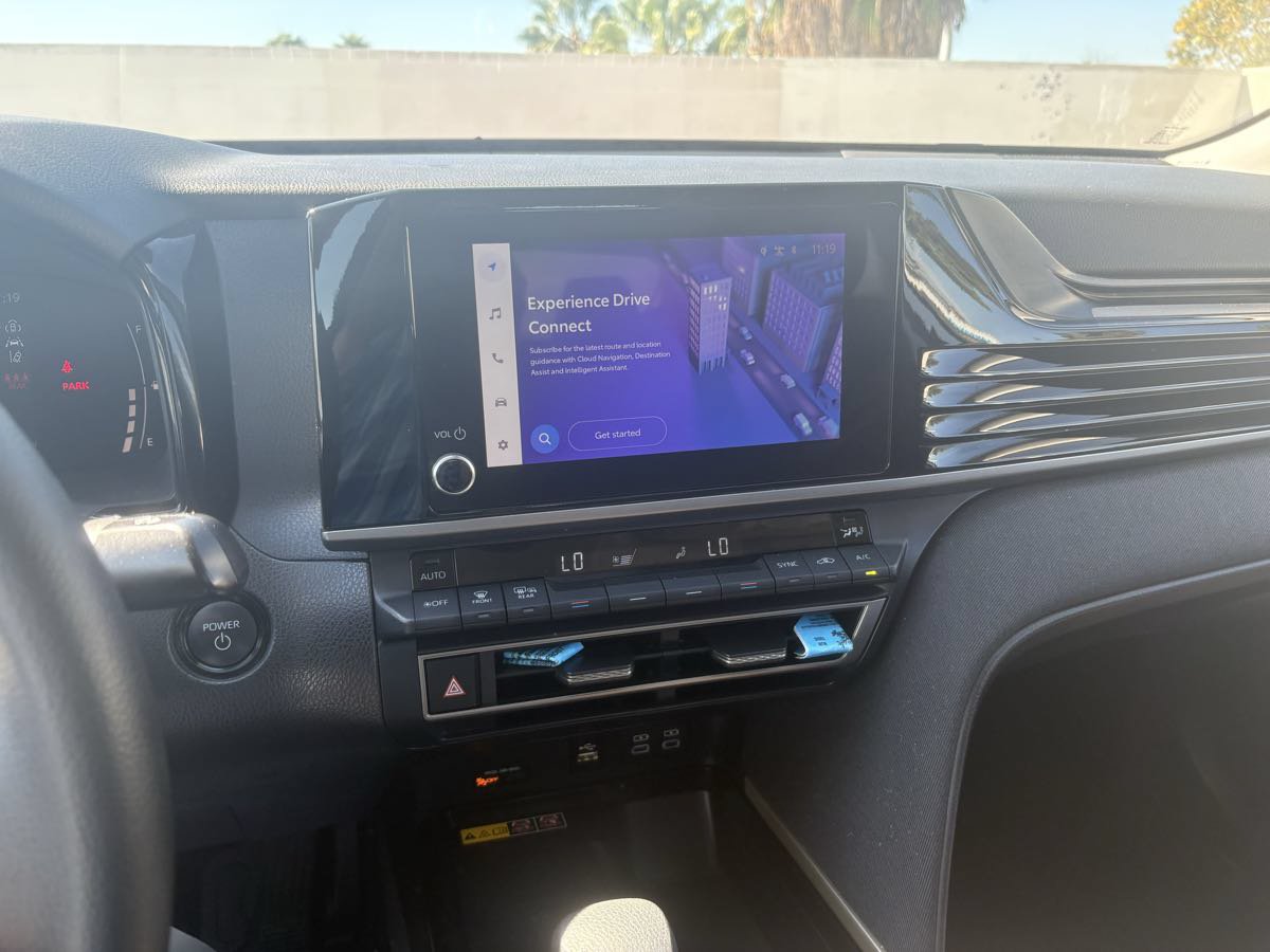 Used 2025 Toyota Camry LE FWD image 30