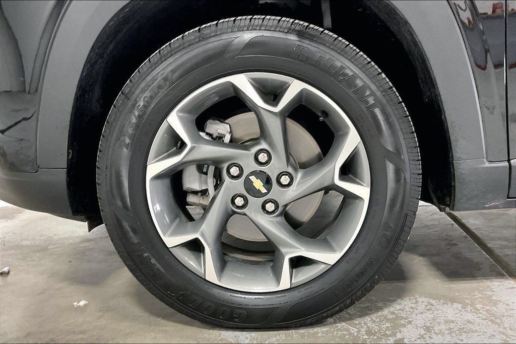 Used 2024 Chevrolet Trax LT w/ Driver Confidence Package FWD image 10