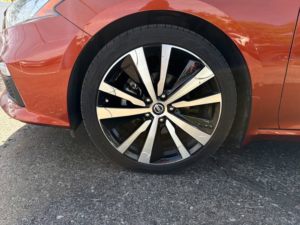 Used 2021 Nissan Altima 2.5 SR w/ SR Premium Package FWD image 31