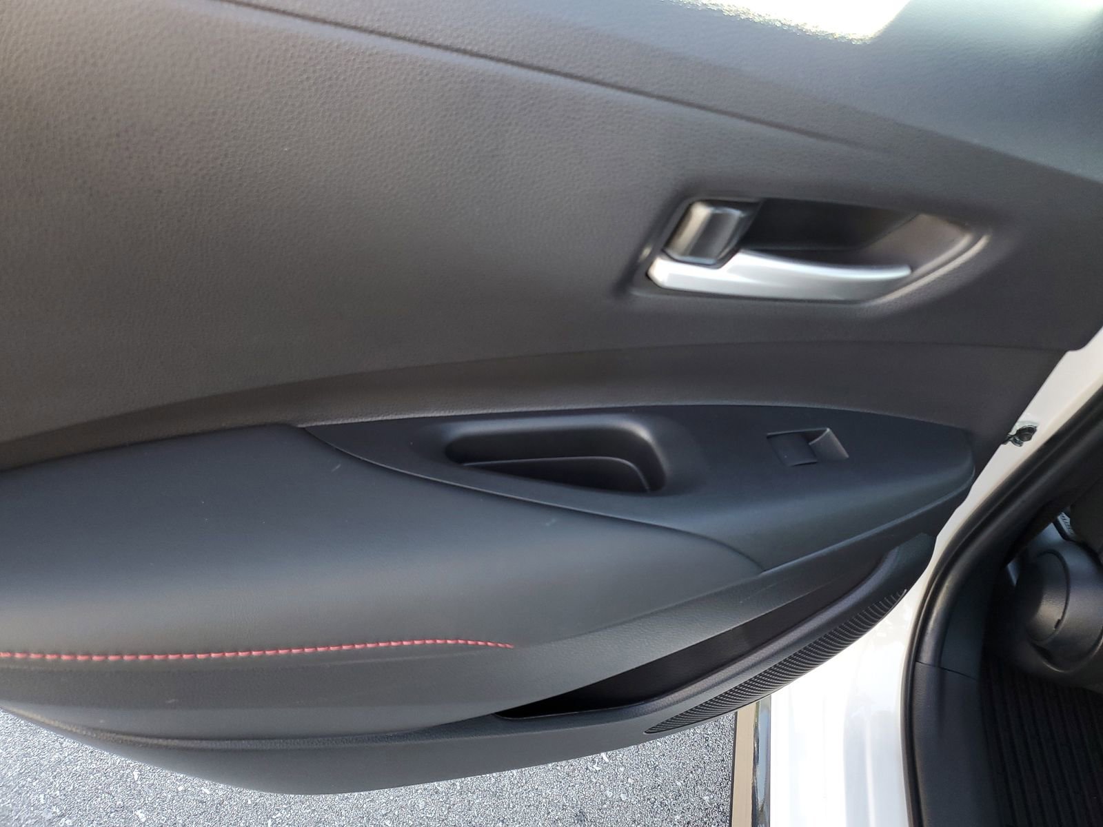 Certified 2025 Toyota Corolla SE image 16